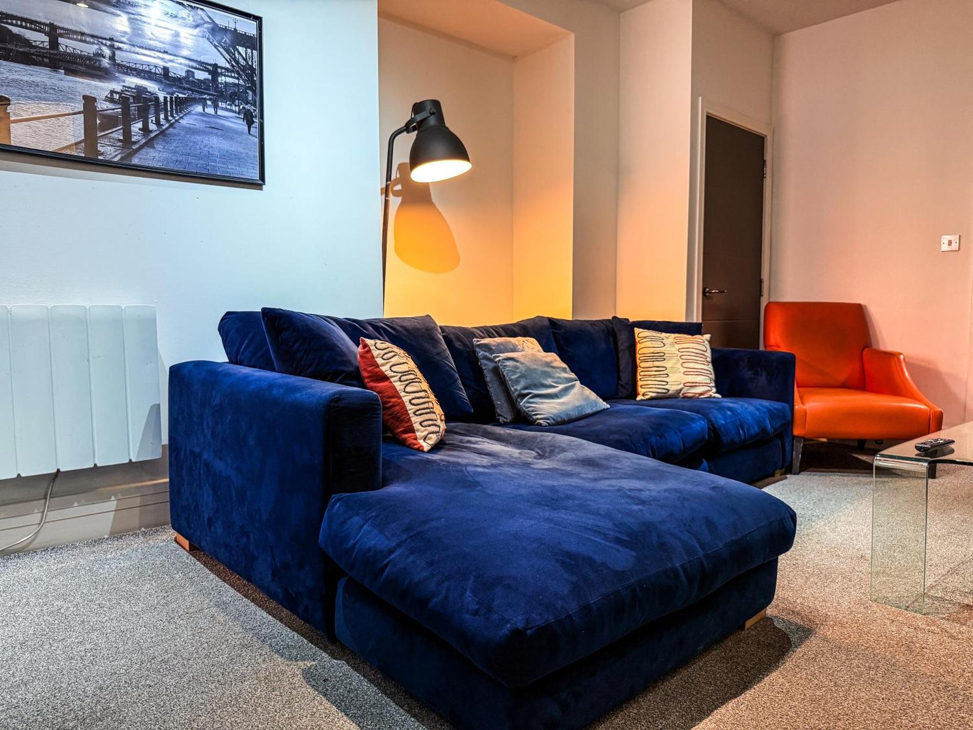 3 Bedroom Apartment In The Heart Of Newcastle - Modern - Sleeps 6 Eksteriør billede