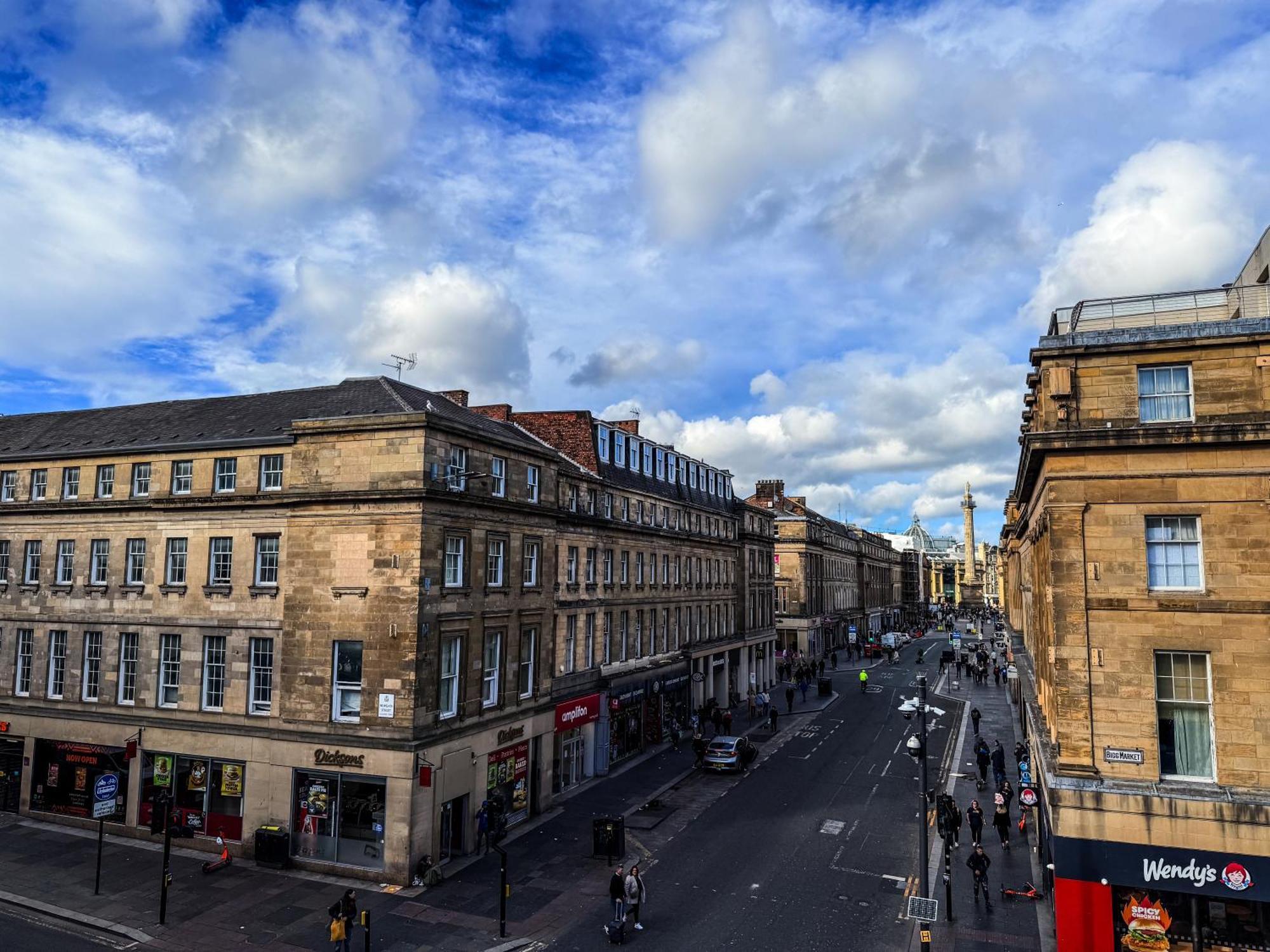 3 Bedroom Apartment In The Heart Of Newcastle - Modern - Sleeps 6 Eksteriør billede